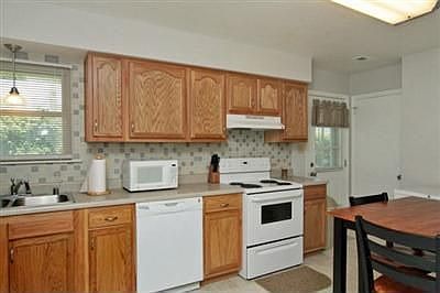 4th image of 1595 Kirk Ct
