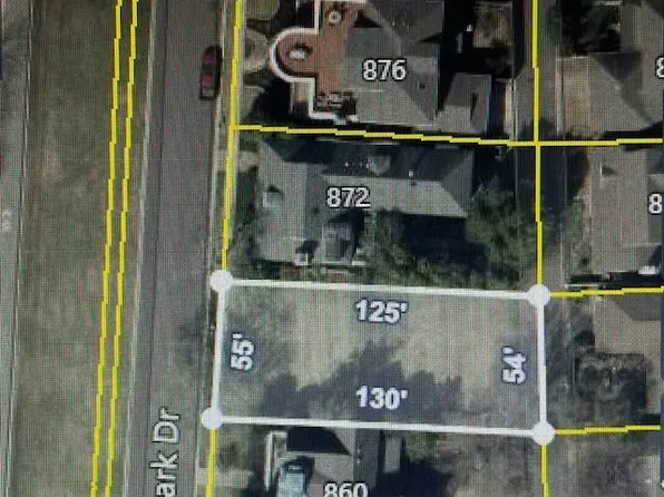 866 River Park Dr, Memphis, TN 38103