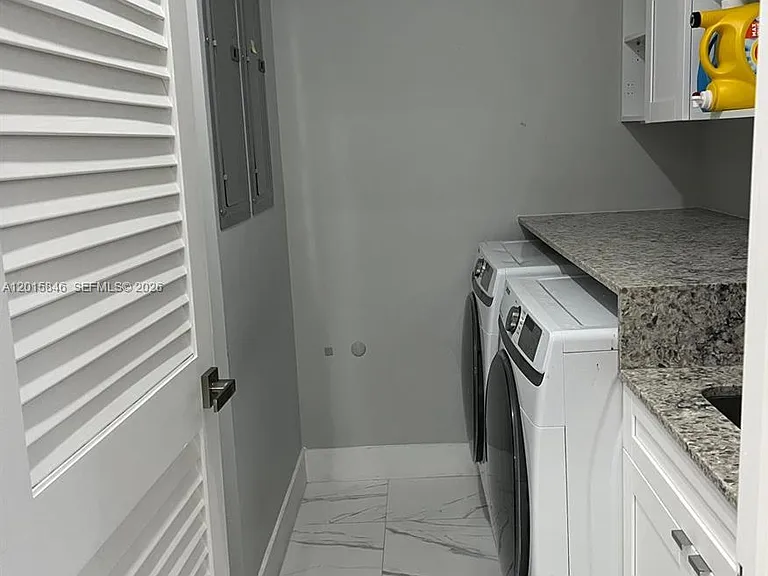 1720 NW 110th Ter — Photo 26