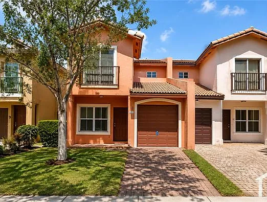 3 bed, $2,275 — Photo 2