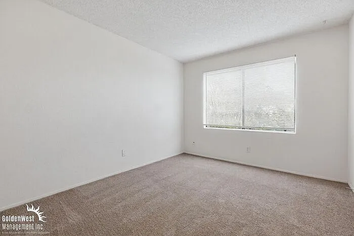 4219 Illinois St #7 — Photo 16