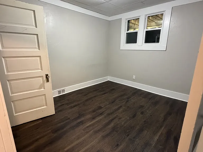 438 Westminster Ave #1 — Photo 4