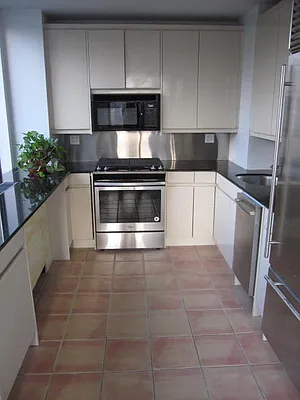 Rented by Newell and Assoc. | media 32