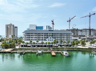 445 Hamden Dr APT 302, Clearwater, FL 33767