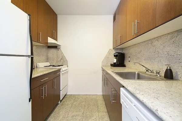 Rented by REAL New York | media 4