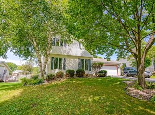 10 Wentworth Cir, Madison, WI 53719