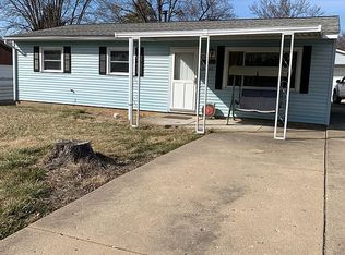 2236 Knollaire Dr, Washington, IL 61571