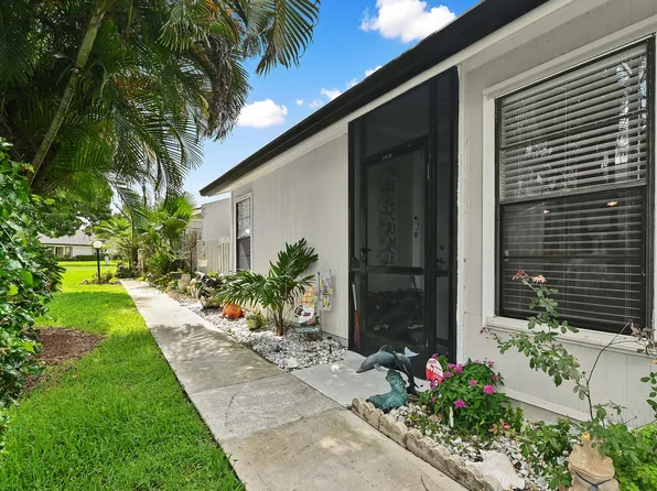 4383 Willow Pond Circle, West Palm Beach, FL 33417