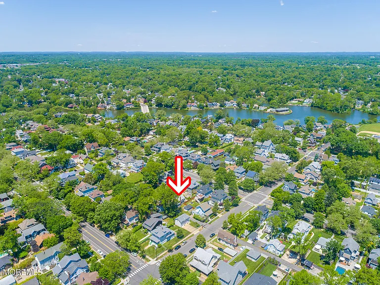 1104 1/2 5th Ave — Photo 33