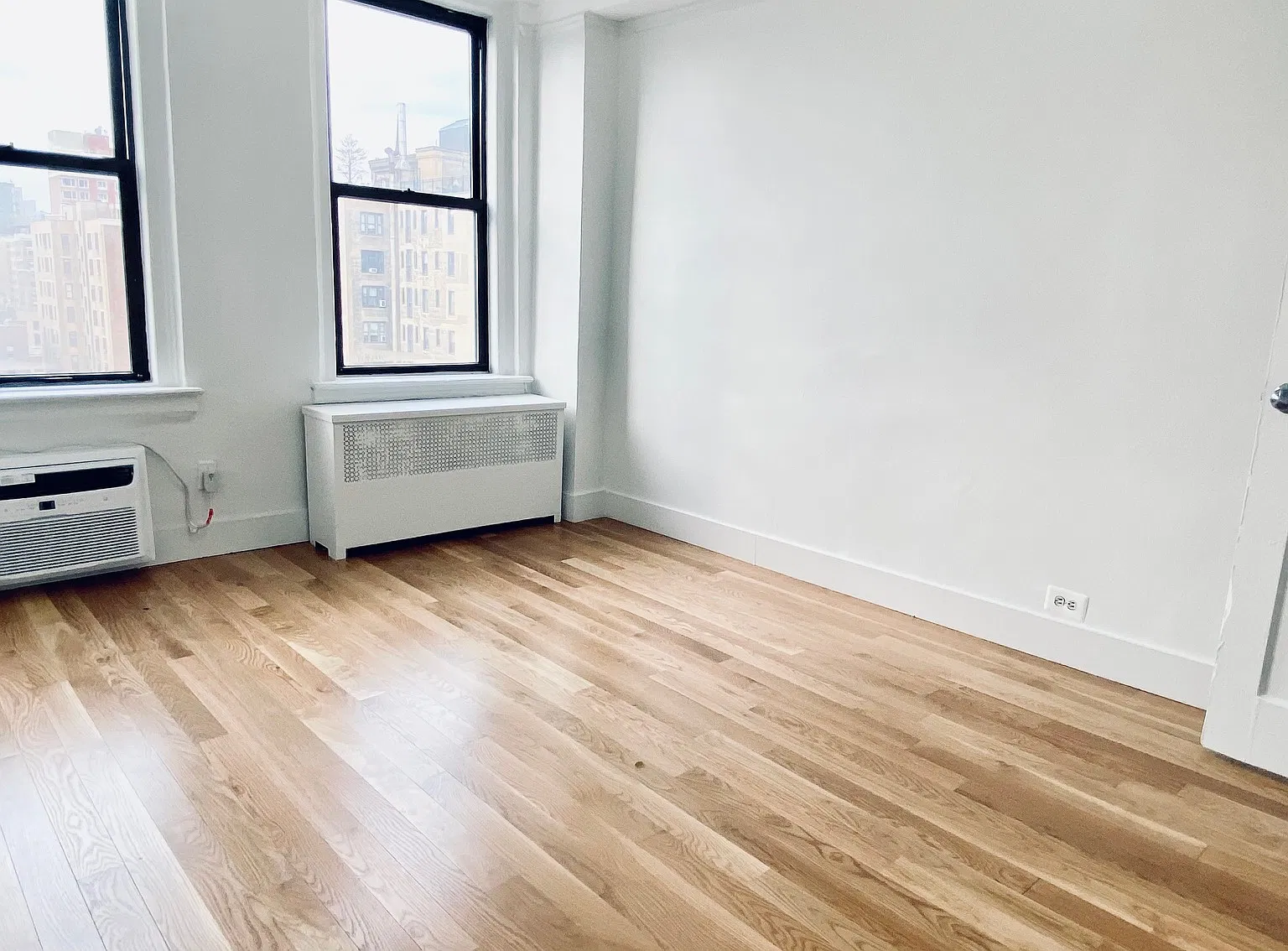 215 West 83rd Street — Photo 4