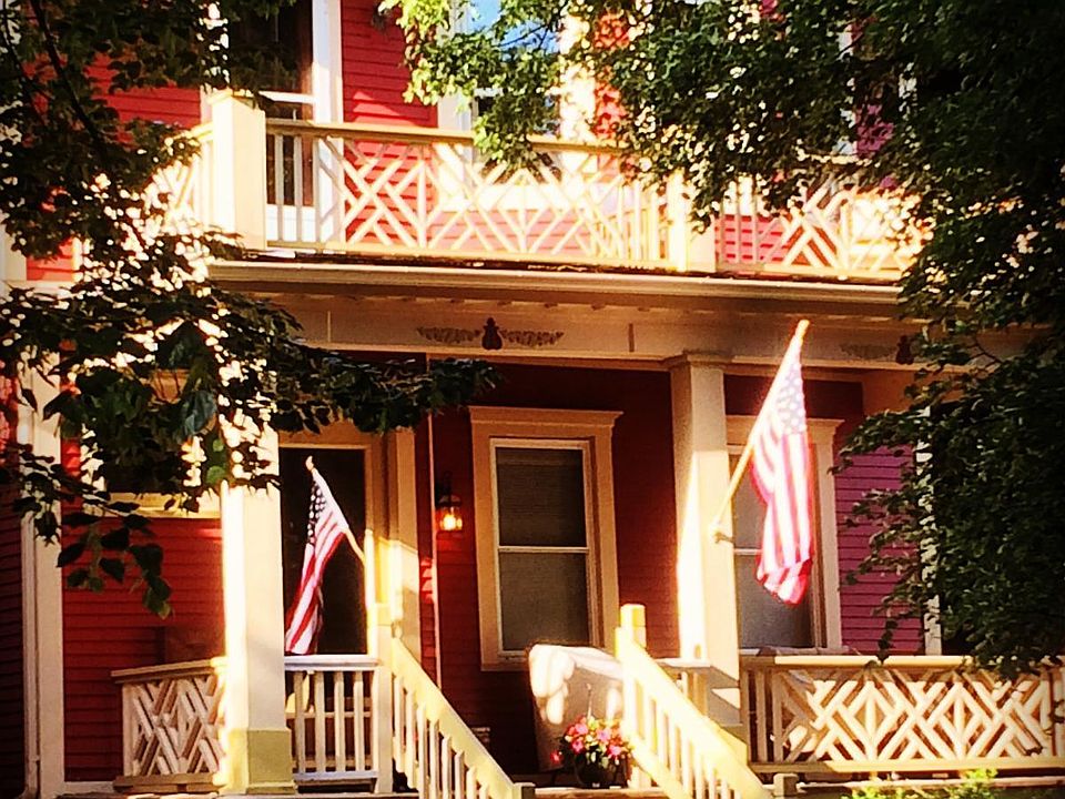 1st image of 78 Saint James Pl #2