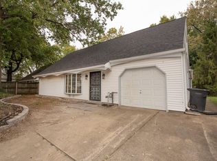 2416 Robinwood Dr, Lafayette, IN 47909