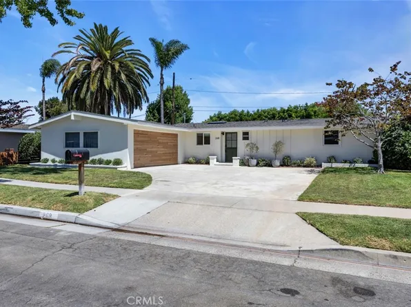 268 E Bay St, Costa Mesa, CA 92627