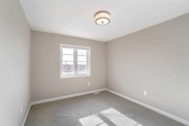 Oakville Townhouse for rent - 4 Bedrooms — photo 19