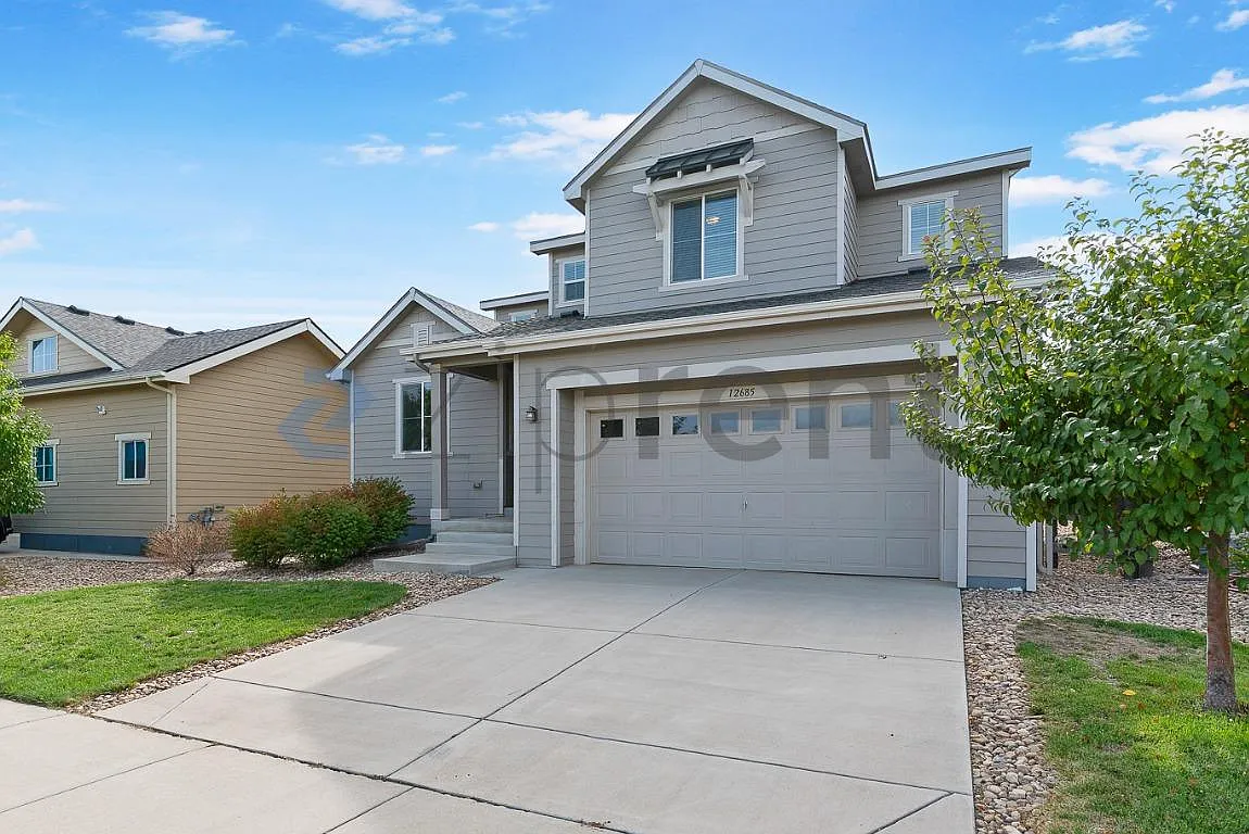3 bed, 2.5 bath, 2345 sqft, $3,195 — Photo 3