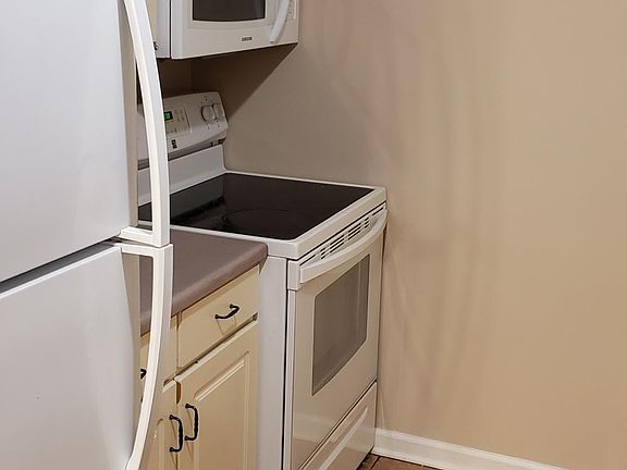 3rd image of 10625 N Ivy Ct Unit 52
