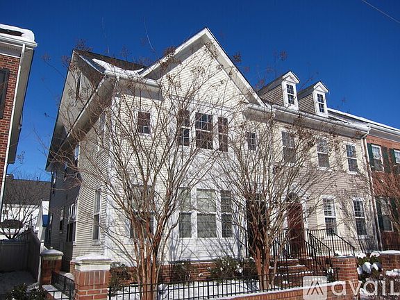 2nd image of 531 Redland Blvd #531