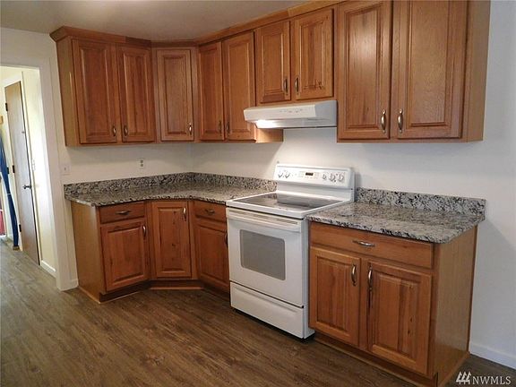 5th image of 4616 76th St E