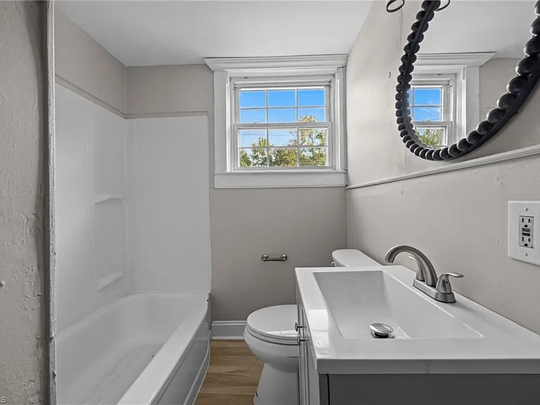 1509 Waverly St #B — Photo 8