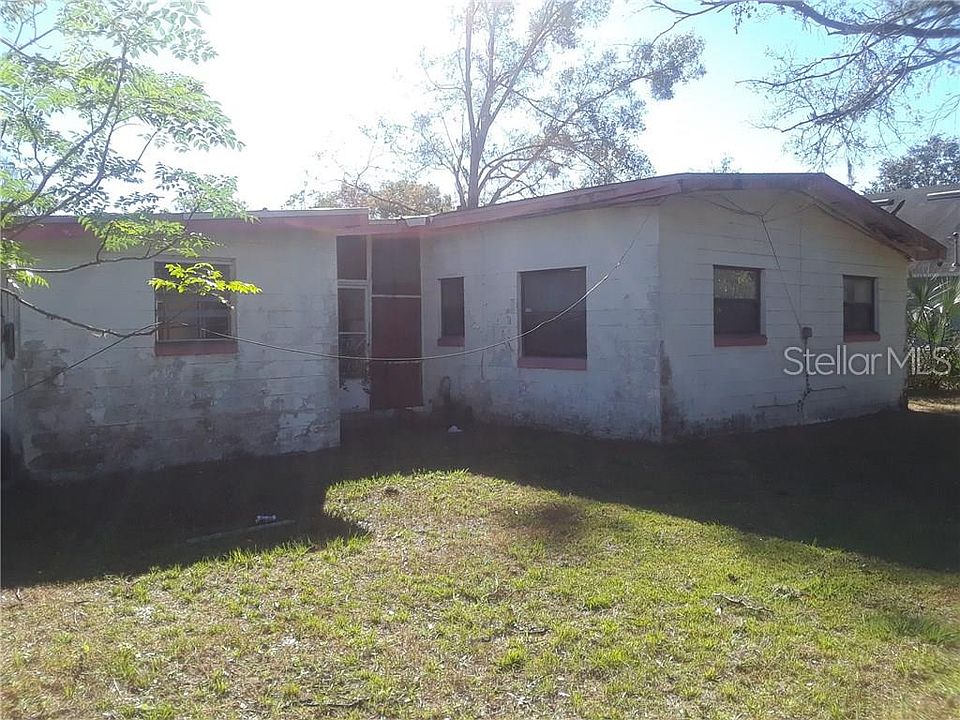 2nd image of 1200 Golden Gate Cir