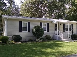 10 Greenway Trl, Cream Ridge, NJ 08514