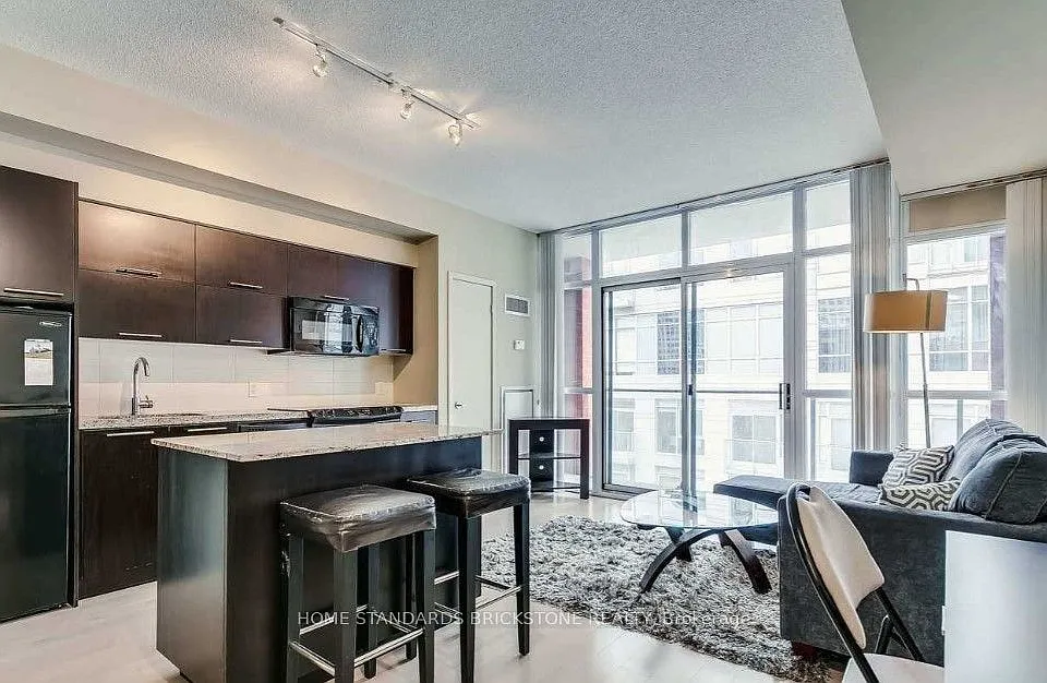 21 Nelson St #709