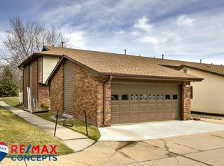220 N 75th Ct, Lincoln, NE 68505