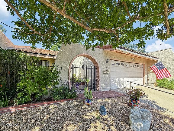 3rd image of 2771 Lakeridge Ln