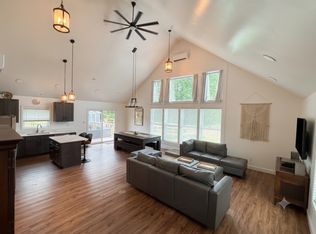 2265 Middle Rd, Trenton, NC 28585