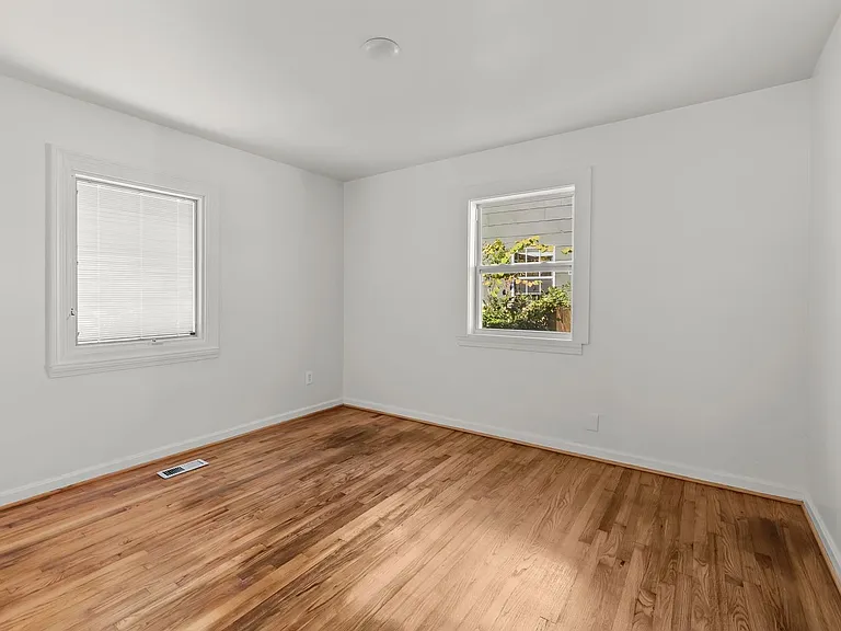 7840 8th Ave S — Photo 10
