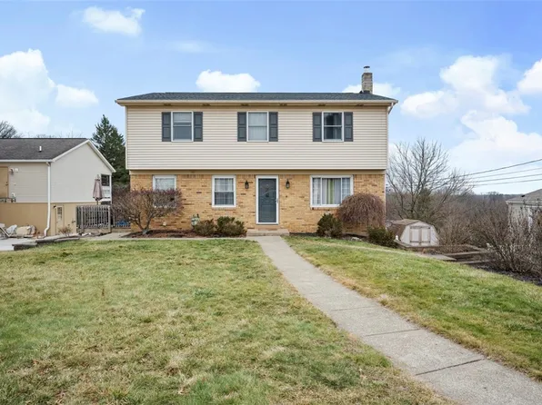24 Norfolk Dr, Coraopolis, PA 15108