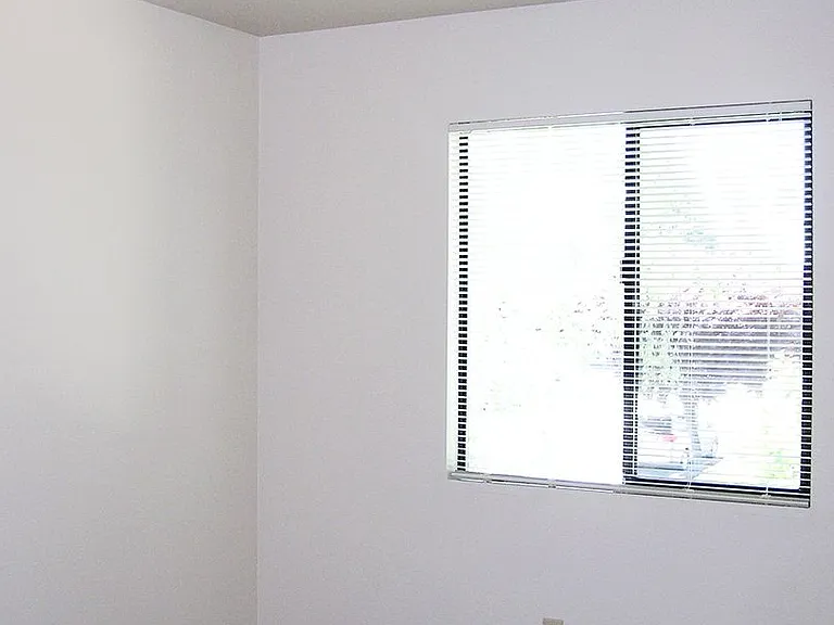 890 S Orchard Ave — Photo 8