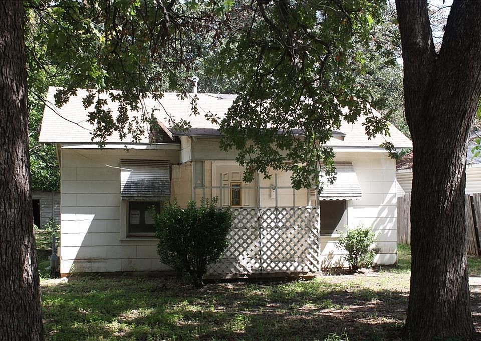 1st image of 1320 Oakview St