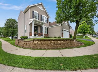 232 Pine Hollow Dr, Circle Pines, MN 55014
