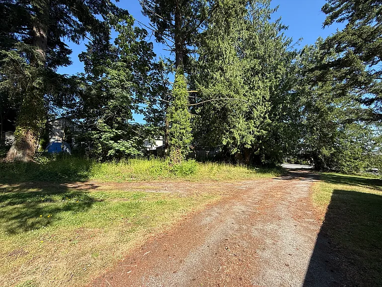 1816 E Fir St — Photo 17