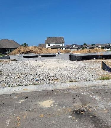 2nd image of 4269 Lakeshore Dr