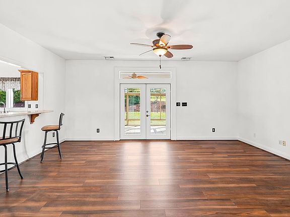 5th image of 1263 Somerset Dr