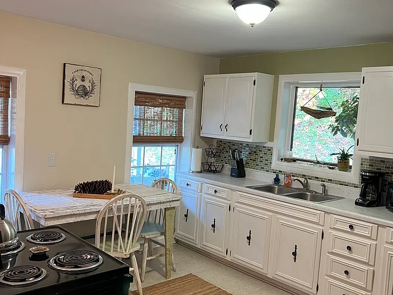 203 Christian Creek Rd — Photo 8