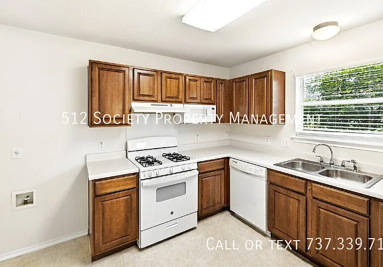 220 Peppergrass Cv — Photo 15