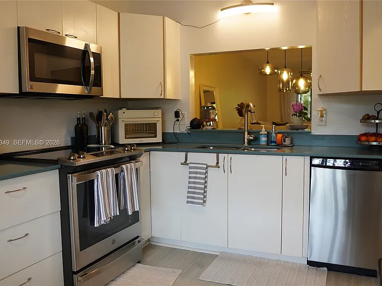 453 Lakeview Dr #2 — Photo 11