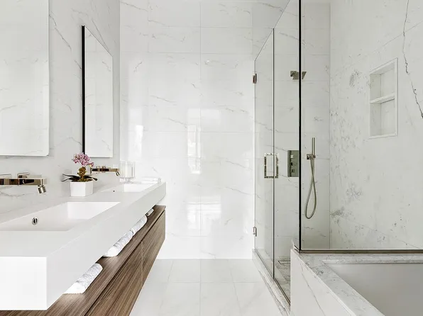 305 East 61st Street image 8 of 11