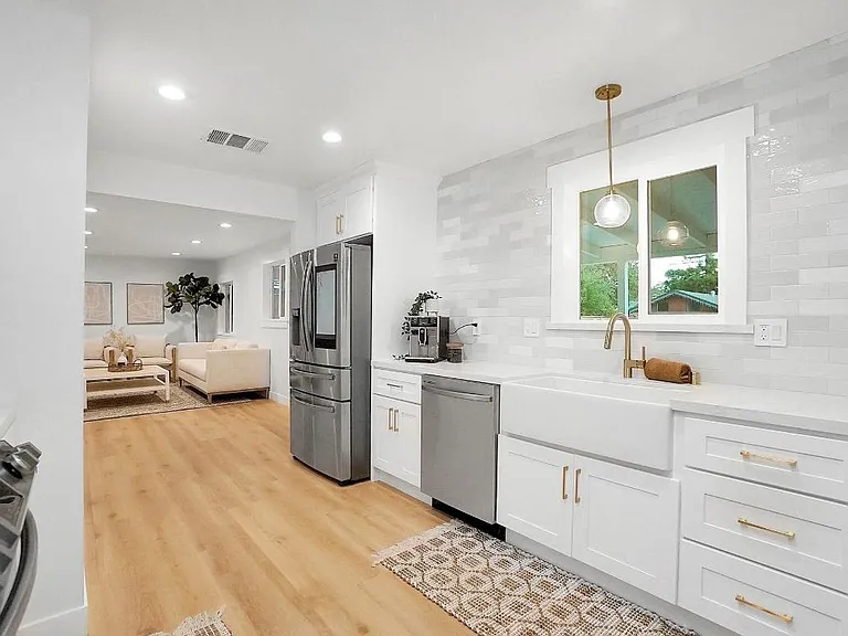 608 Baines Ave — Photo 17