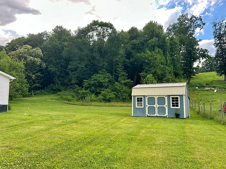 2155 Valley Rd — Photo 9