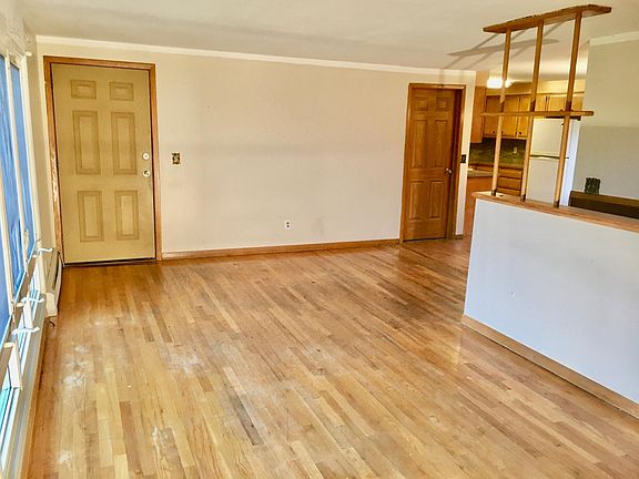 4th image of 6439 Wells Dr Floor 1