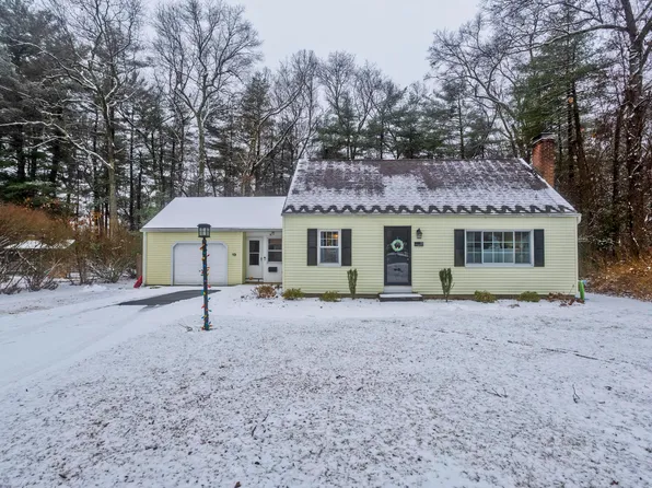 13 Barry Lane, Simsbury, CT 06070