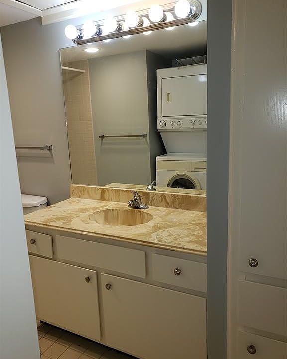 1st image of 7555 Katy Fwy APT 129
