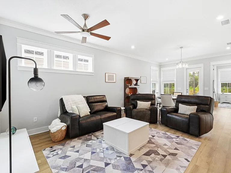 323 Suwannee Dr #72A — Photo 4