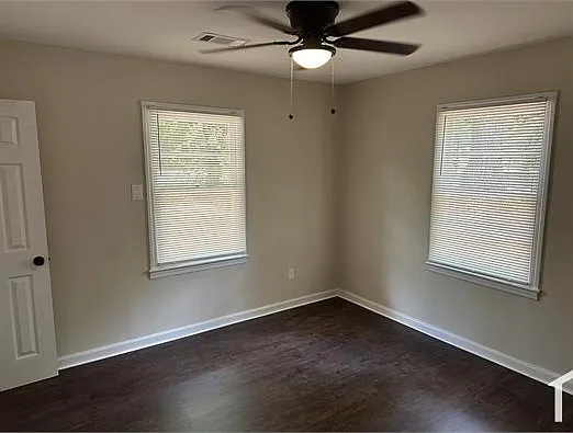 4167 Pershing Ave — Photo 2