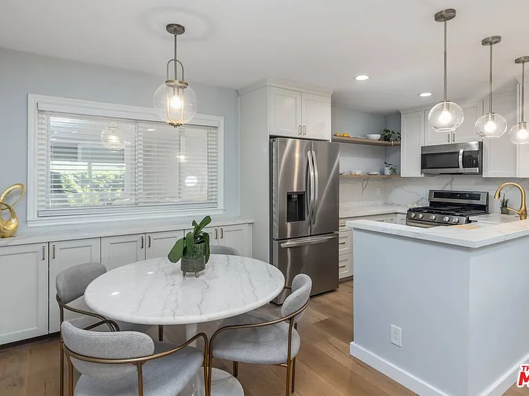9005 Cynthia St #214 — Photo 12