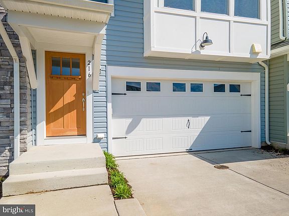 4th image of 216 Jessica Lyn Ave #G4